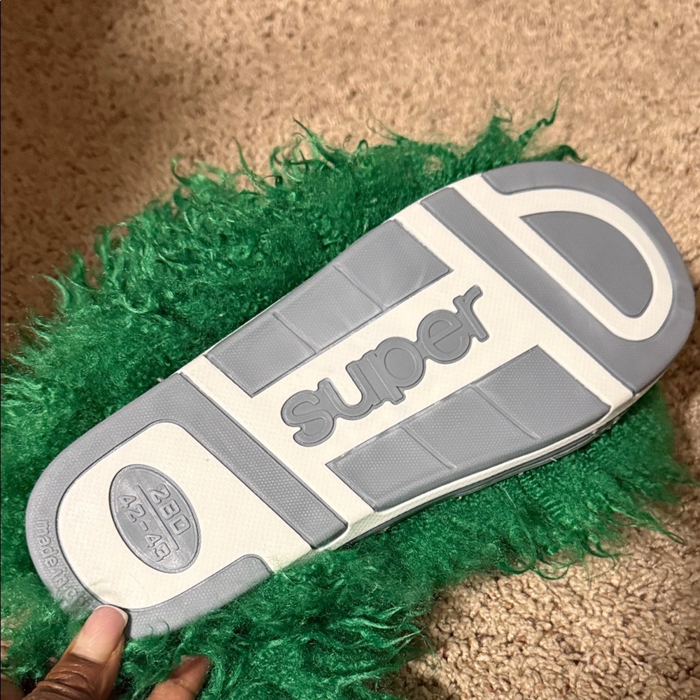 Green Fuzzy Slippers - Picture 4 of 6